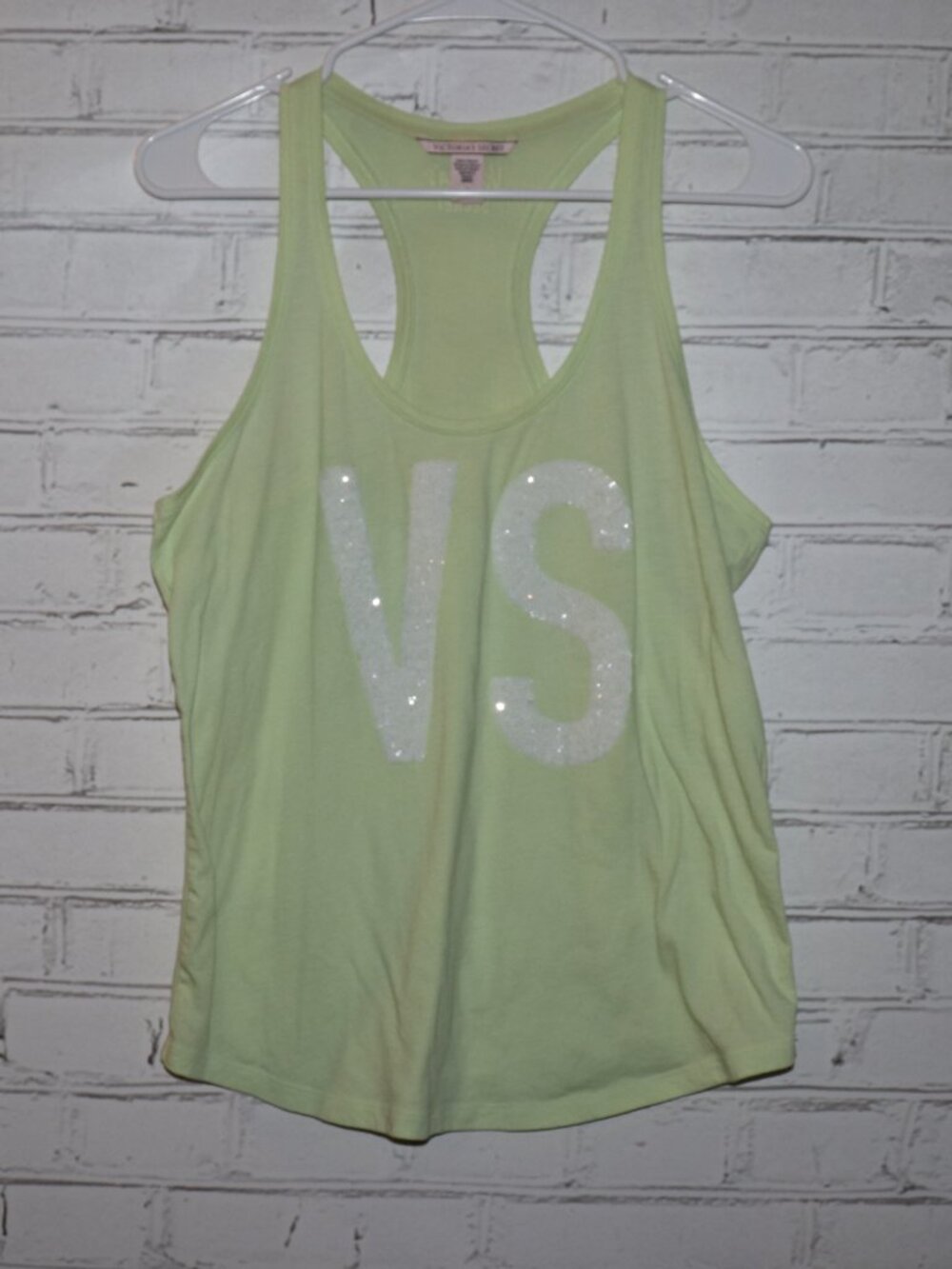 💚 Victoria’s Secret Glitter Logo Tank · Women’s Medium